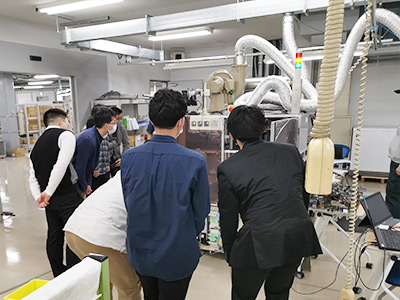 信州大学ロボット研究会 工場見学機械説明3