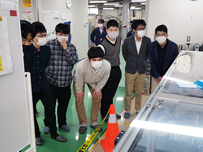 信州大学ロボット研究会 工場見学機械説明2