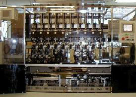 AI-2100、10ヘッド搭載機 